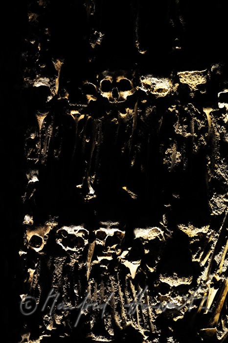 Kapelle der Knochen (Capela dos Ossos)