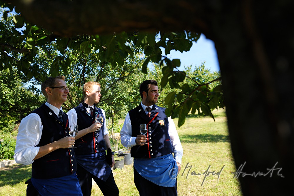 Volksmusik-Gruppe in lokaler Tracht