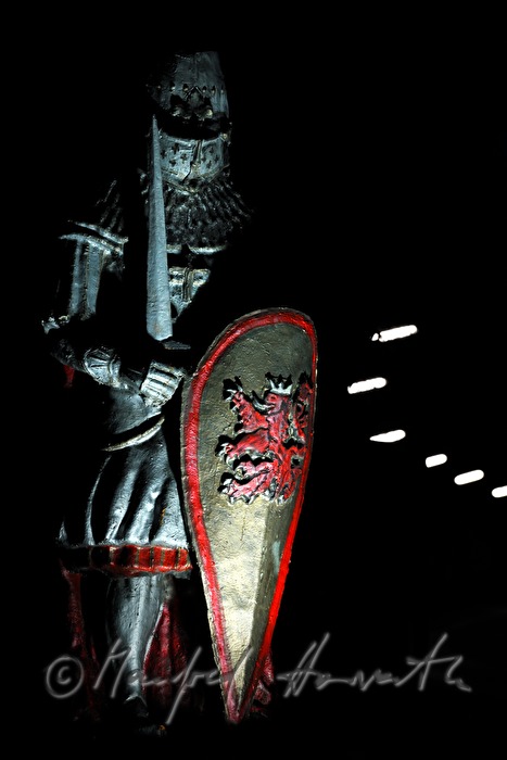 Ritter-Statue beim historischen Schauplatz der Ritter-Schlacht (1278)