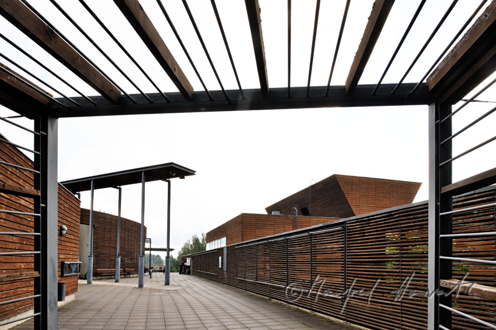 Eingang und Hauptfassade des Lusto (Finnisches Forstmuseum)