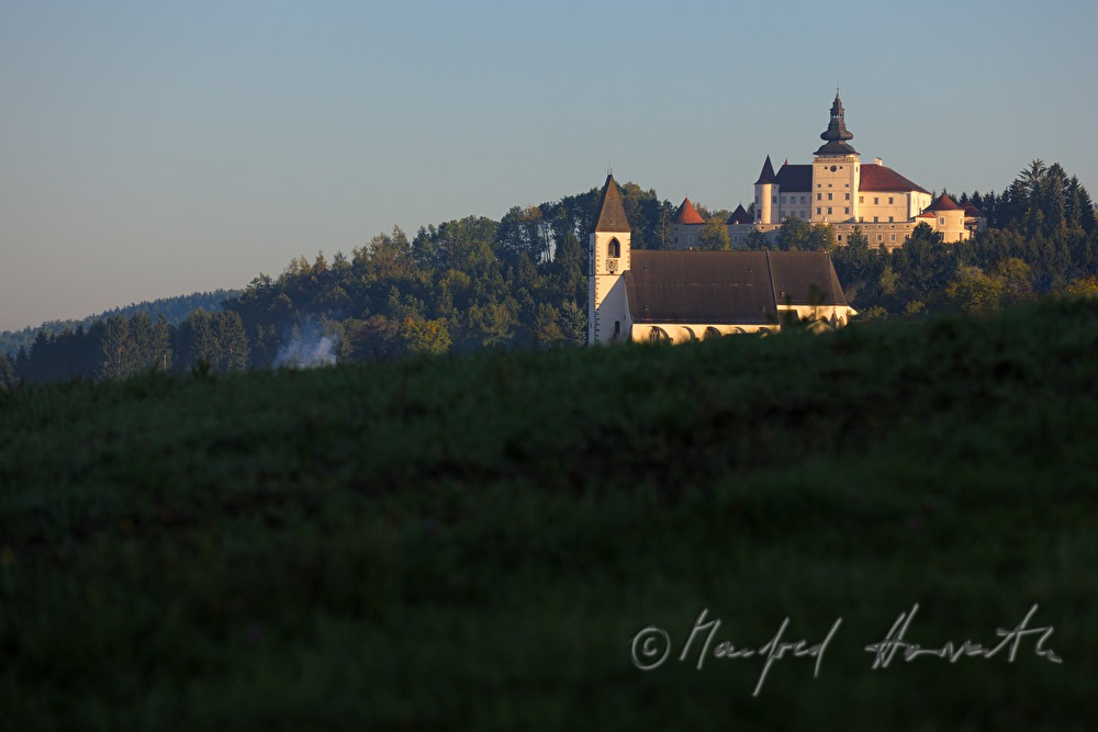 Schloss Weinberg und Kirche von Kefermarkt
