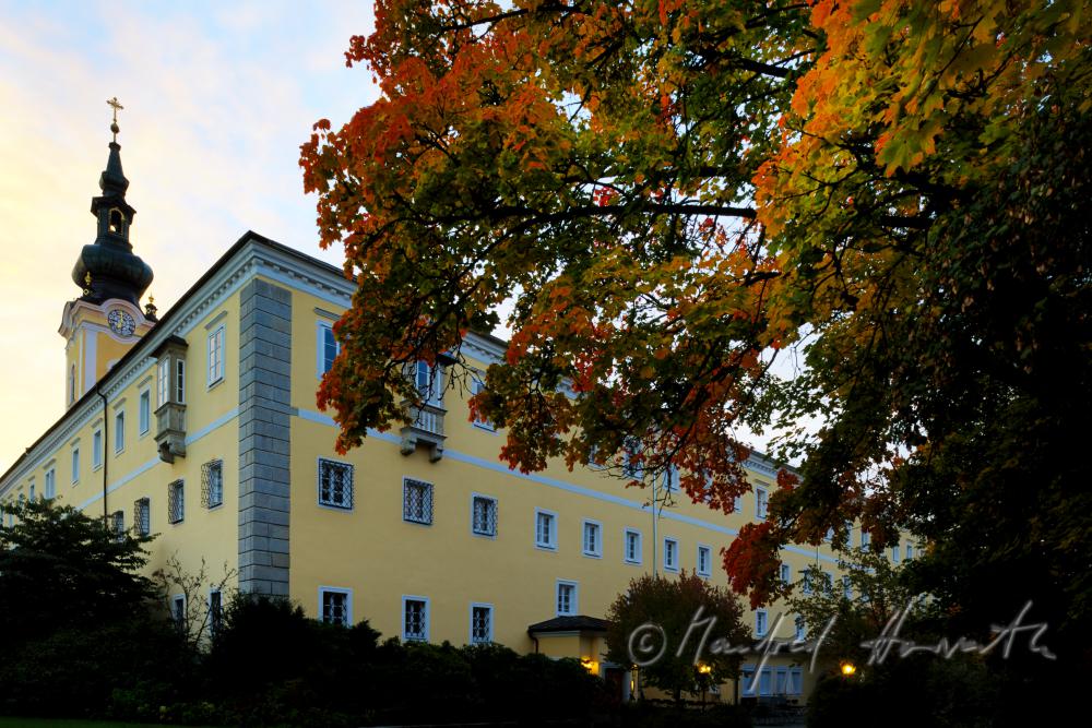 Aussenansicht des Prämonstratenser Chorherrenstift