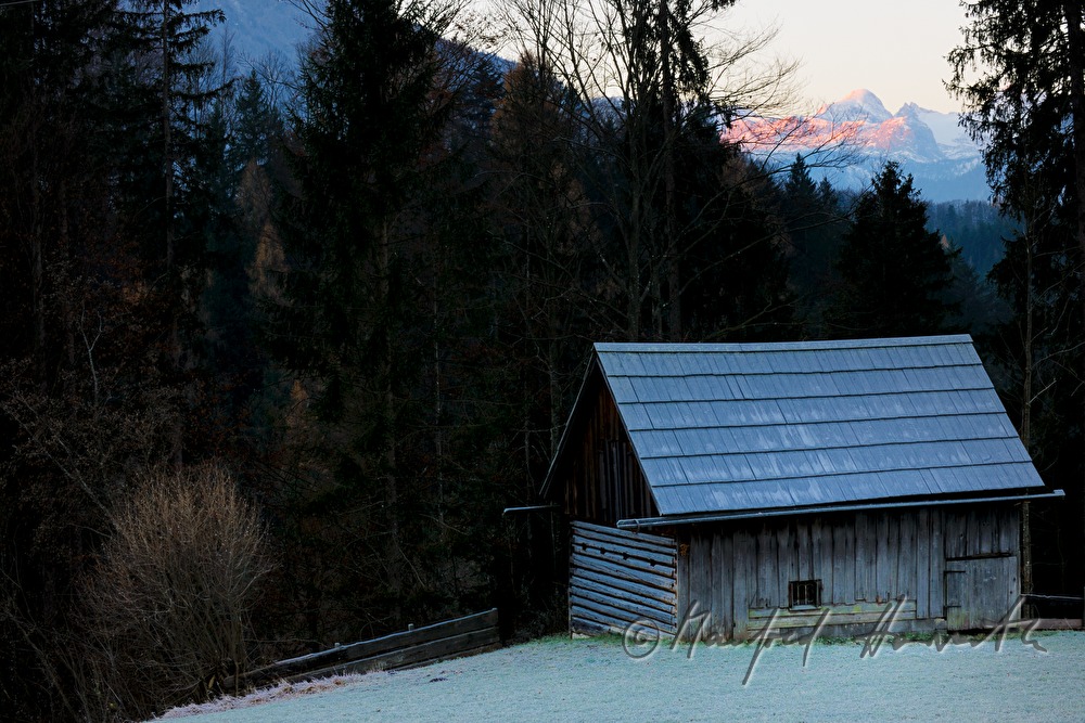 Blick vom Ortsteil Puch zum Dachstein