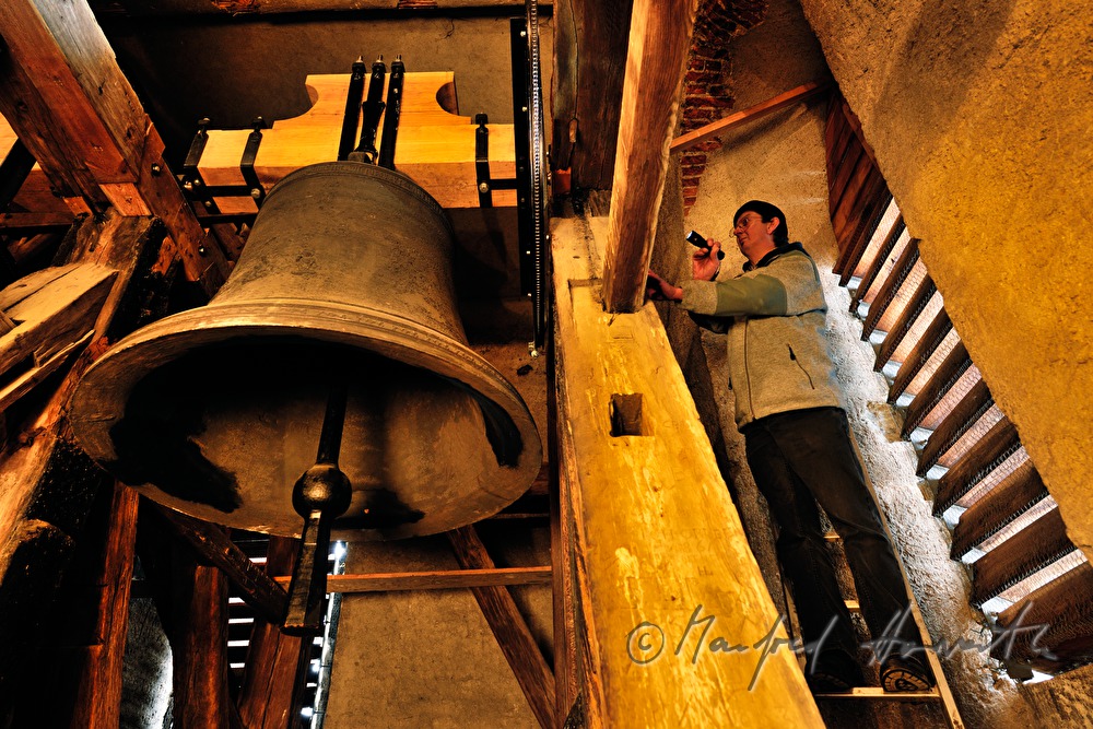 Glockenstuhl und 