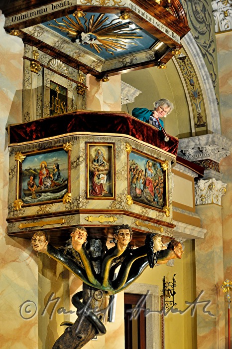 Sieben-Todsünden-Kanzel in der Pfarrkirche Reichenthal