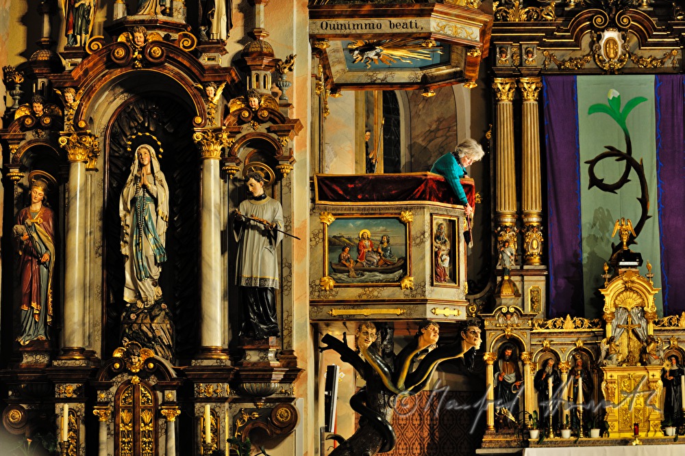 Sieben-Todsünden-Kanzel in der Pfarrkirche Reichenthal