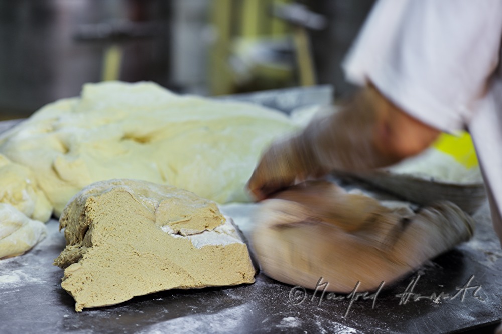 Kneten von Sauerbrotteig (Mischbrot) für 2 Kilo-Laib