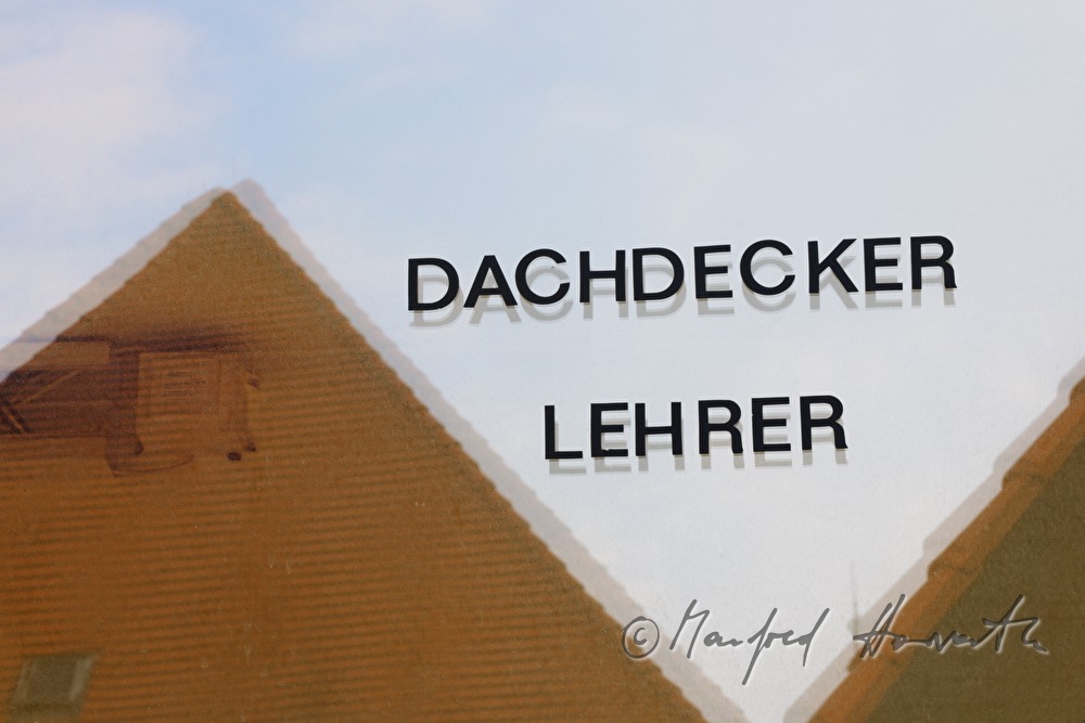 Türschild beim Eingang zur Schul-Werkstätte