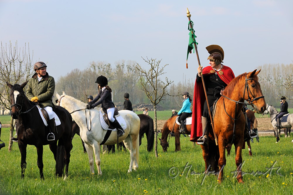 Darsteller des Heiligen Georg bei der Pferdewallfahrt (Georgiritt)