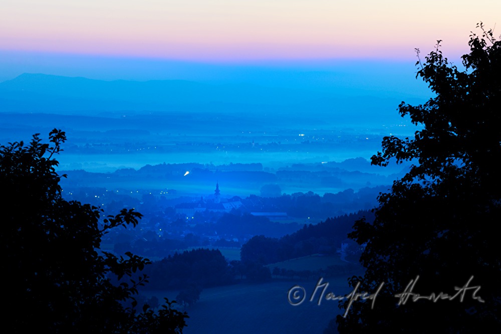 Blick ins Alpenvorland nach Stift Seitenstetten