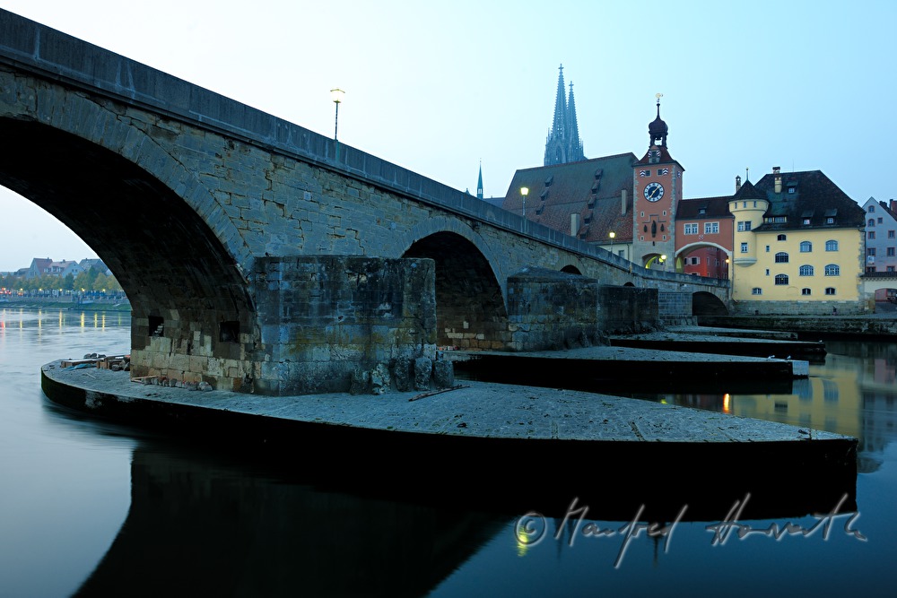 Dom, Steinbrücke und mittelalterliche Altstadt