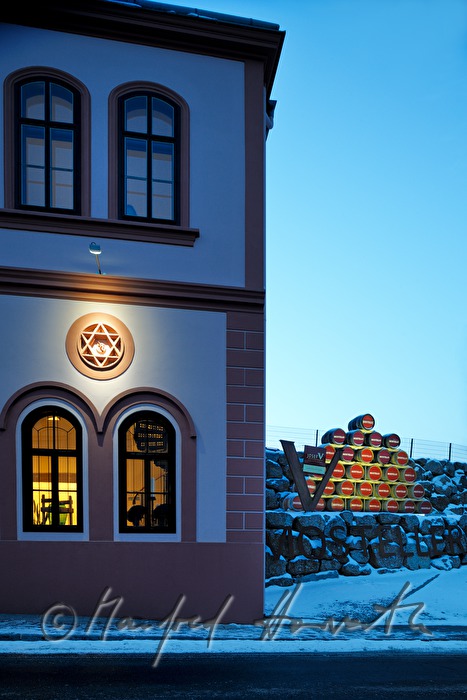 Mostello-Fässer vor der Mostelleria