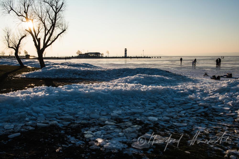 Eisstoss am Strand von Podersdorf