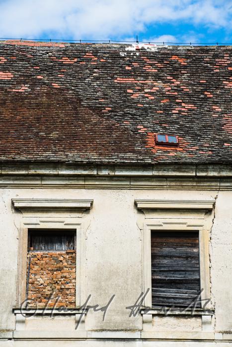 Fenster des Barock-Klassizistischen Schloss Thürnthal