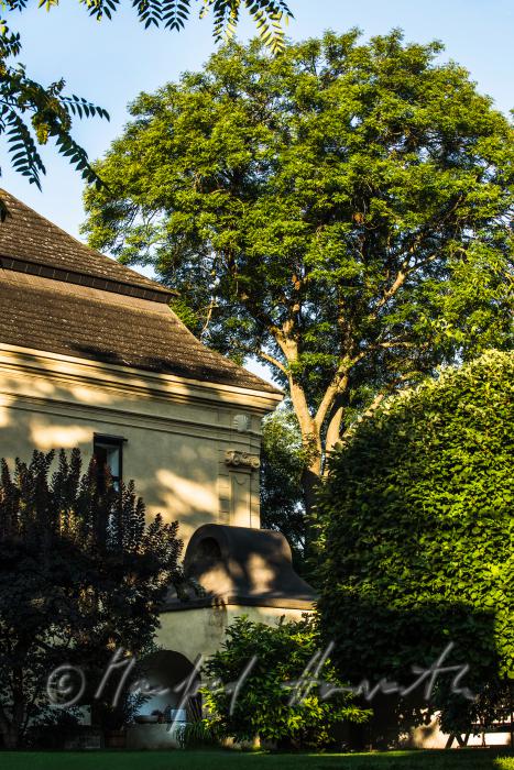 moderne Sommerküche an der Südseite des Barock-Schlosses