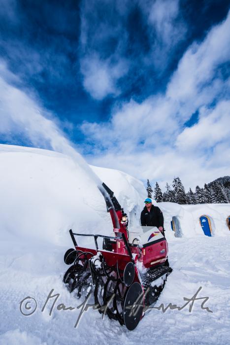 Eingang zu den Iglu-Hotels im 