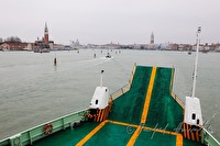 xb0010702